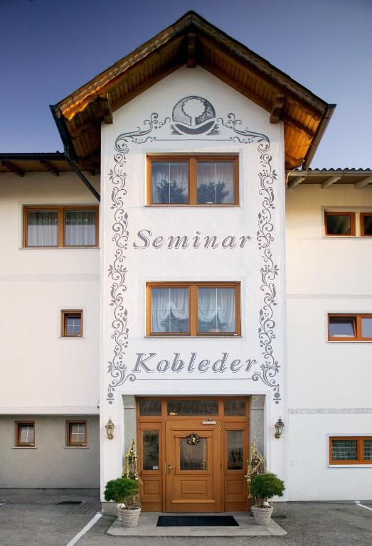 Landgasthof & Seminarhotel Kobleder Mettmach Exterior foto